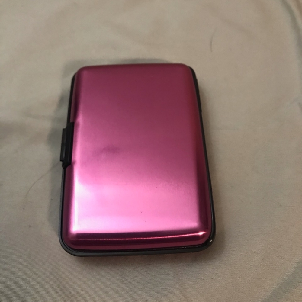 Secure Box Wallet - Picture 2 of 3